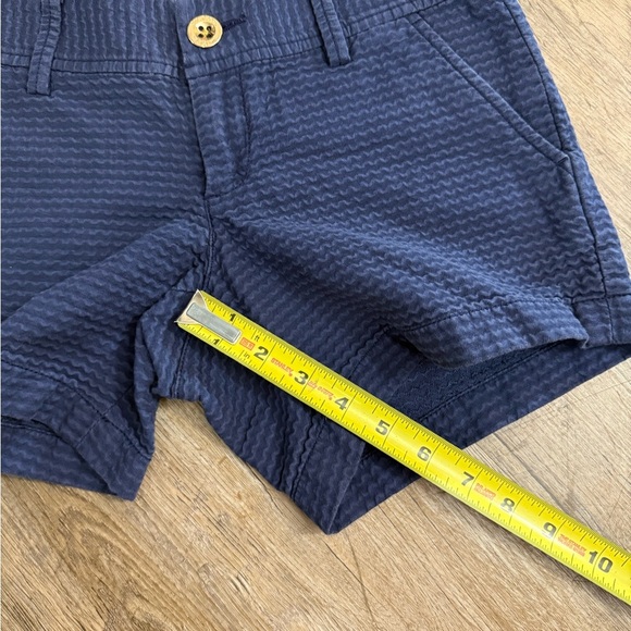 Lilly Pulitzer • The Callahan Shorts in Navy - Picture 4 of 8